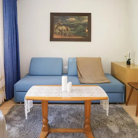 Apartmán Imperial-4 By Interhome