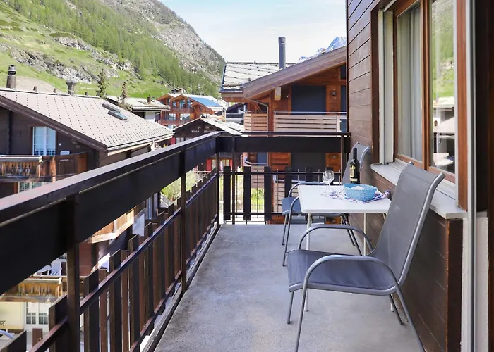 Imperial-4 By Interhome